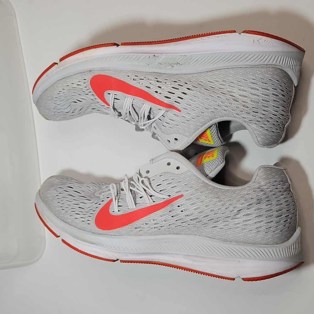 Nike Zoom Winflo 5 Running Shoe, Size 8.5